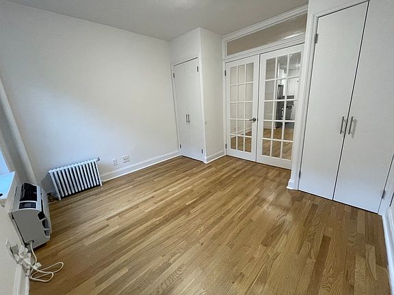 3rd image of 224 E 81st St #2C