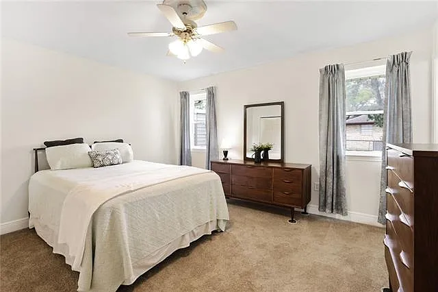 2704 Taft Park — Photo 16