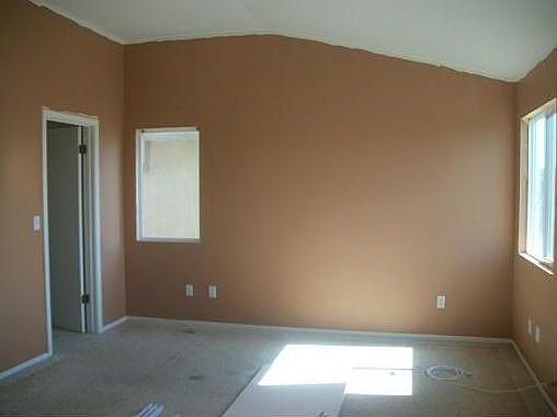 548 Pine creek Cir