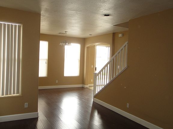 4th image of 5014 Droubay Dr