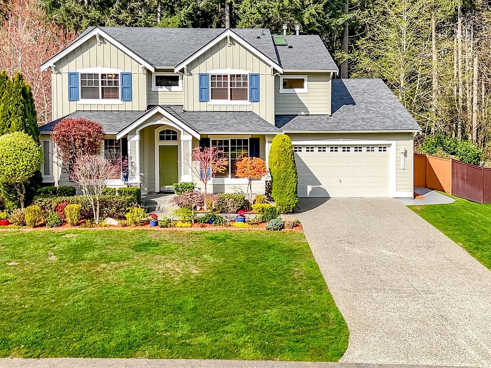 1st image of 7918 Yosemite Place SE
