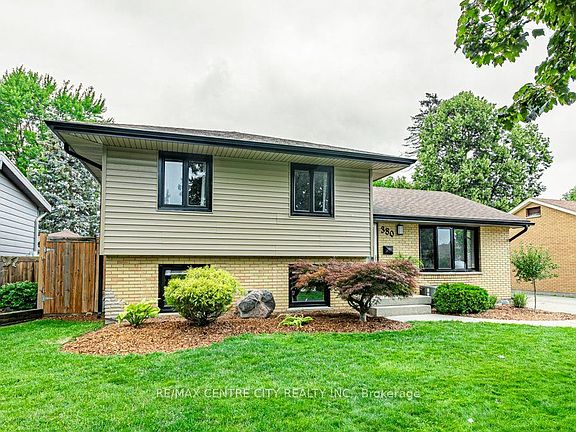 2nd image of 380 Magnolia Cres
