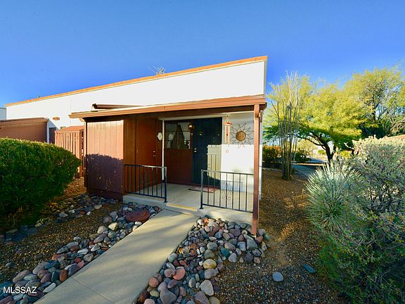 5th image of 401 W Esperanza Blvd APT A