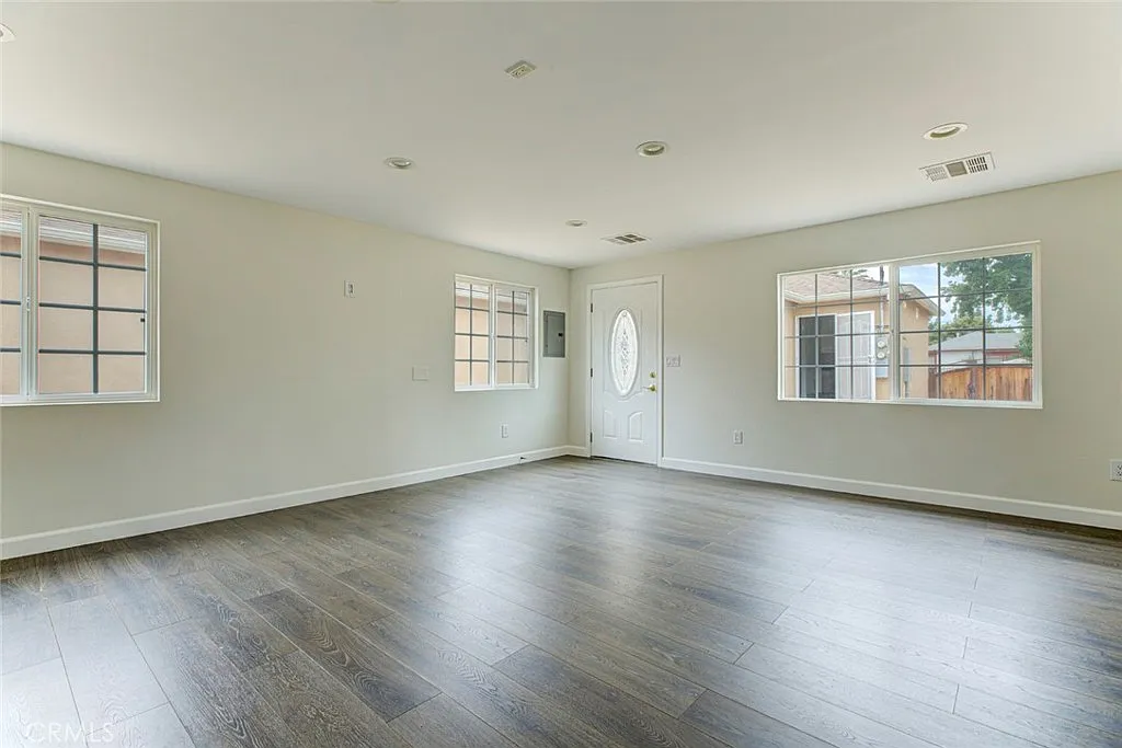 1 bed, 684 sqft, $2,000 — Photo 4