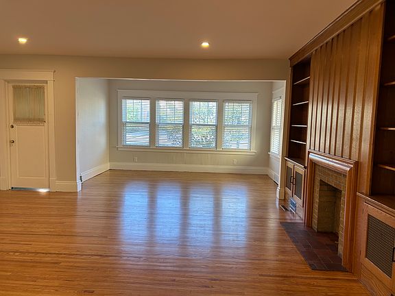 3rd image of 157 Tacoma Ave Floor 1