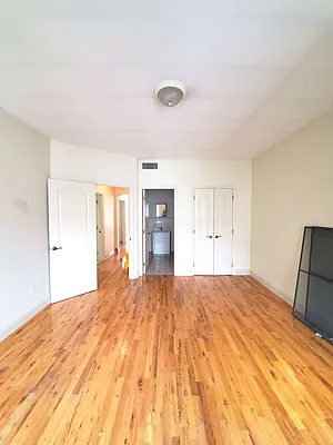 Rented by Compass | media 41