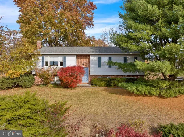 300 N Elm St, Kutztown, PA 19530