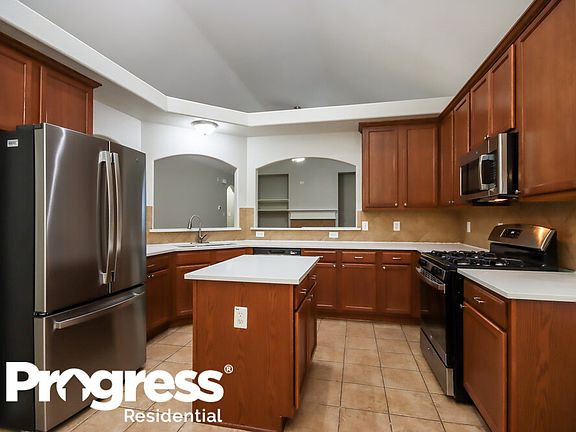 5th image of 7410 Casita Dr