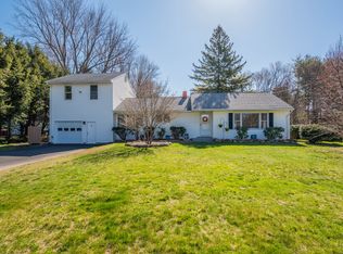 9 E Hill Rd, Canton, CT 06019