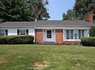 1066 Sunny View Rd, Mountainside, NJ 07092