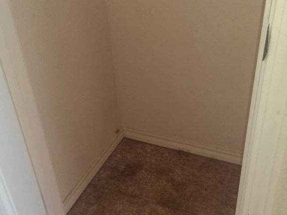 2nd image of 1001 S Wyoming Ave