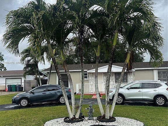 2nd image of 14851 SW 307th St