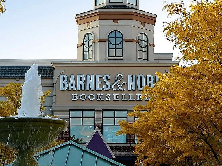 A plethora of shops and restaurants just steps away