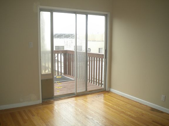 5th image of 137 W Moltke St