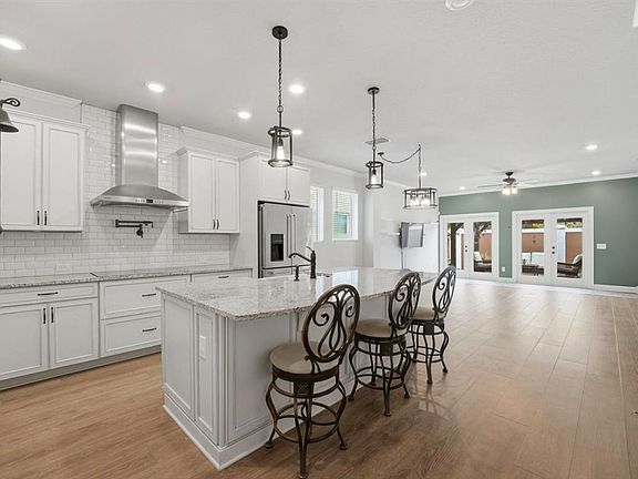 2nd image of 2808 Gipper Cir