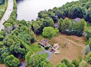 114 Hoppin Hill Ave, North Attleboro, MA 02760
