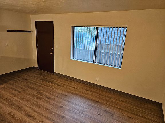 3rd image of 1240 Washington St