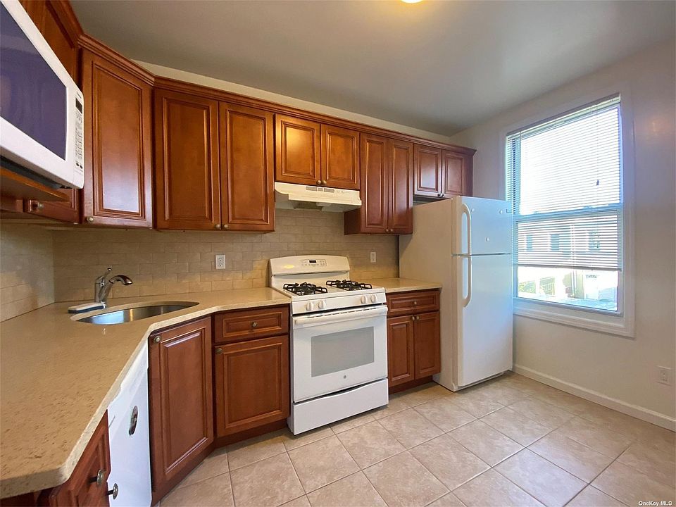 1st image of 2551 45th St