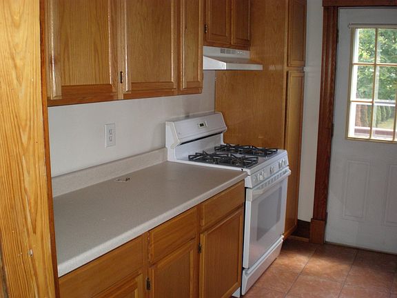 3rd image of 4308 Beech St #1