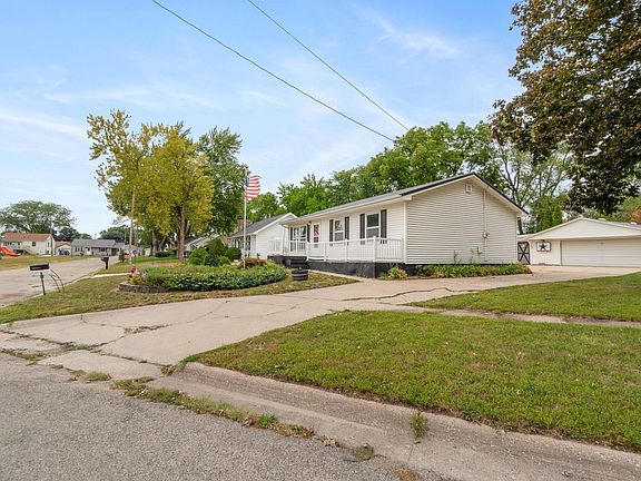 2nd image of 133 Thomas Ave