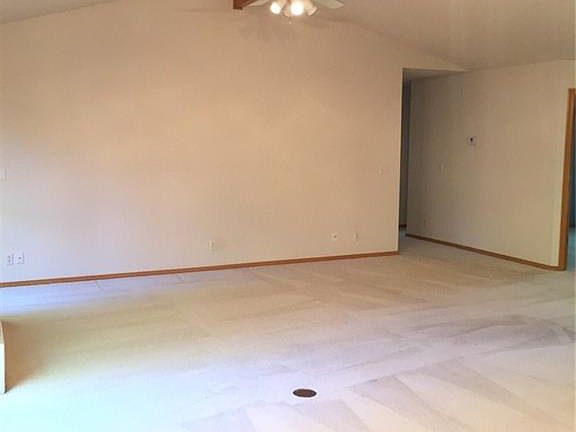 2nd image of 14 Lavendon Circle Dr