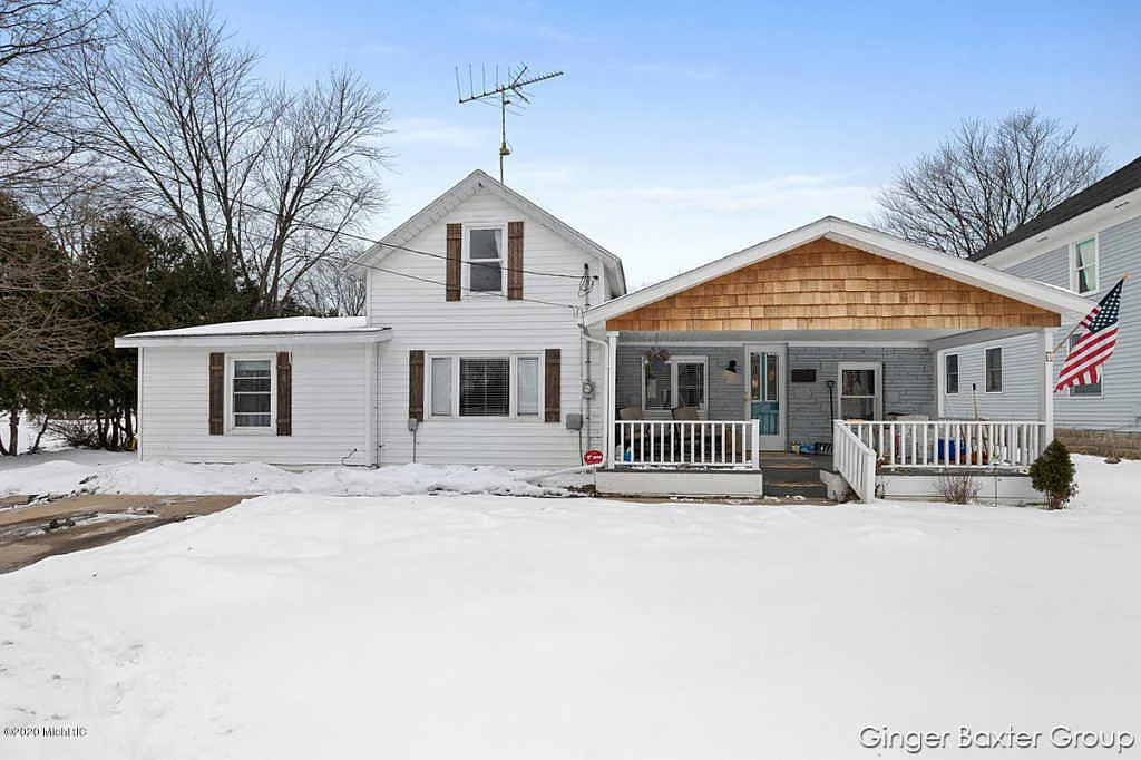 715 Grant St photo 1