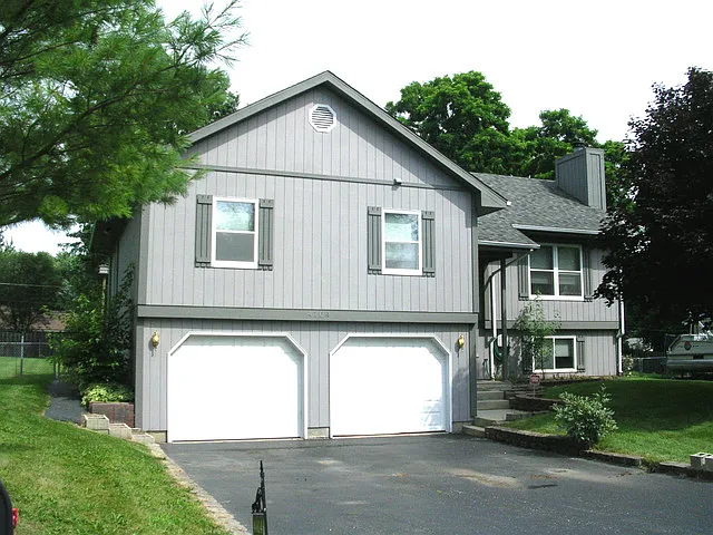 4104 Westwood Dr photo 1