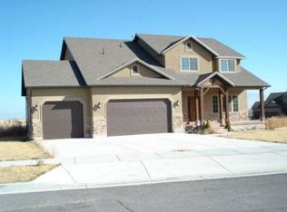 836 N Silver Fox Dr, Grantsville, UT 84029