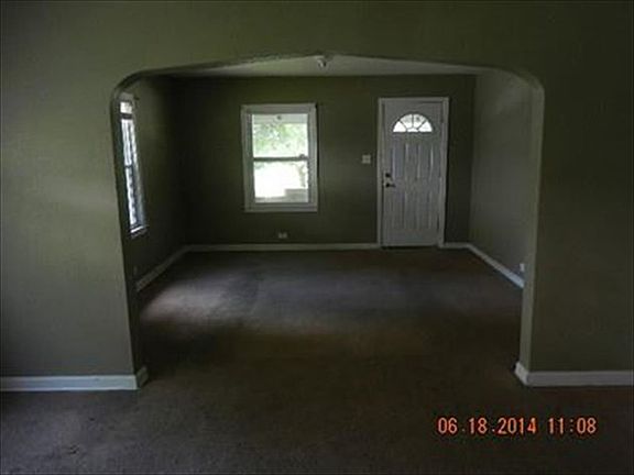 3rd image of 296 S 14th St