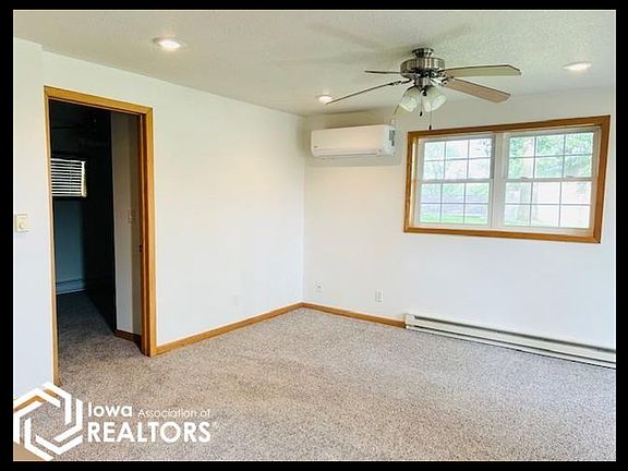 4th image of 147 Hillcrest Rdg