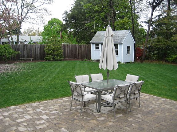 Patio, Bunkhouse, Rear Yard