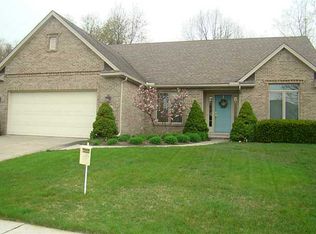 340 Cove Harbour Dr W, Holland, OH 43528
