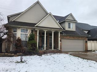 24879 Emily Dr, Brownstown, MI 48183