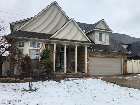 24879 Emily Dr, Brownstown, MI 48183