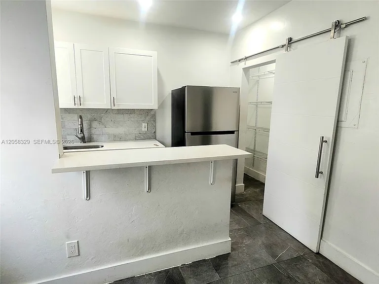 1557 Euclid Ave #5 — Photo 7