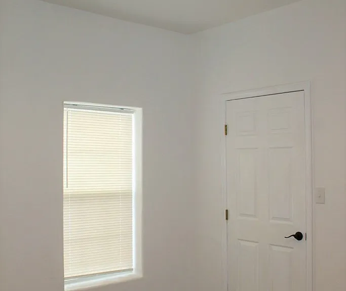 304 W James St #ID-2965 — Photo 20