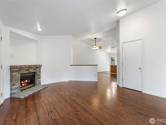 4th image of 12801 95th Avenue Ct E