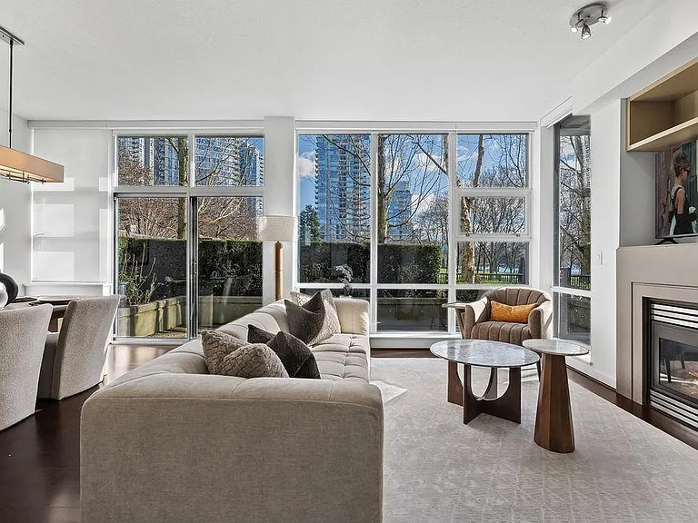 638 Beach Cres #Townhouse 105 — Photo 6