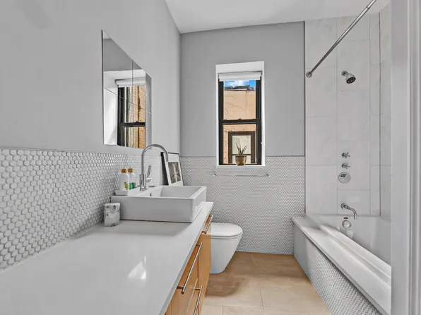 72 East 93rd Street image 14 of 16