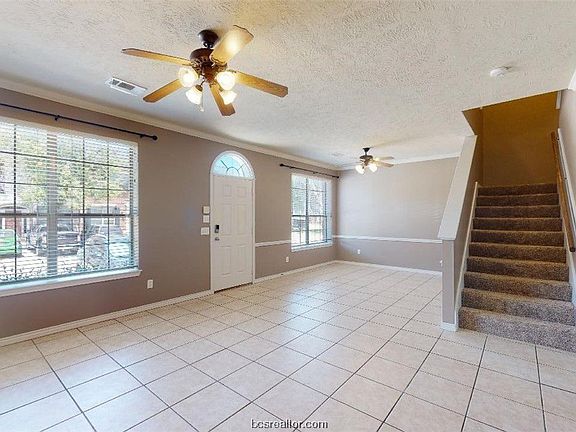 4th image of 307 Forest Dr