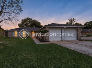 2902 Early Turn Dr, Webster, TX 77598