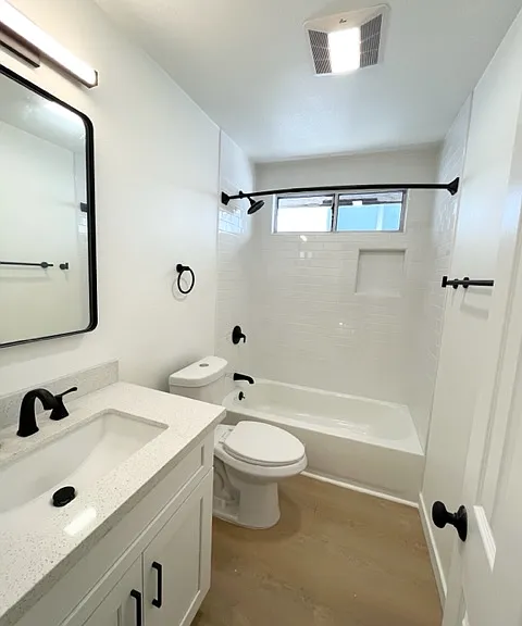 2627 E Broadway #4 — Photo 9
