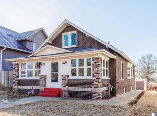 923 5th St, Fairbury, NE 68352