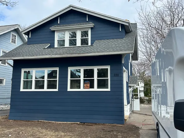 228 Curlew St, Rochester, NY 14613