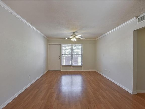 4th image of 1100 Delaney Ave APT B22