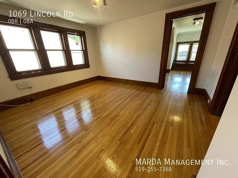 1069 Lincoln Rd — Photo 5