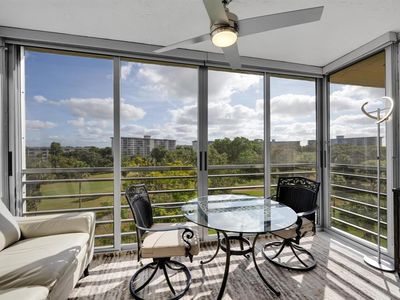 3800 Oaks Clubhouse Dr #511, Pompano Beach, FL, 33069