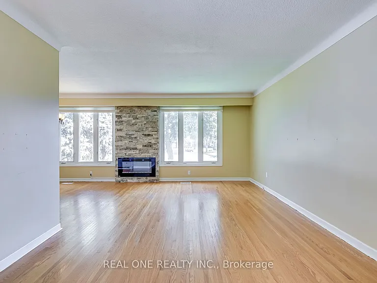 604 Bridle Wood — Photo 7