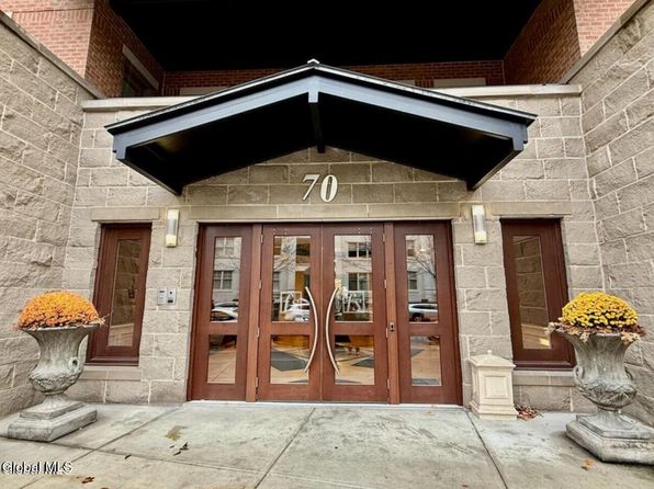 70 Railroad Pl APT 405