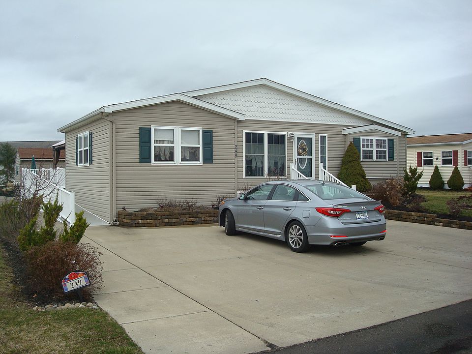 1st image of 249 Leisure Ln